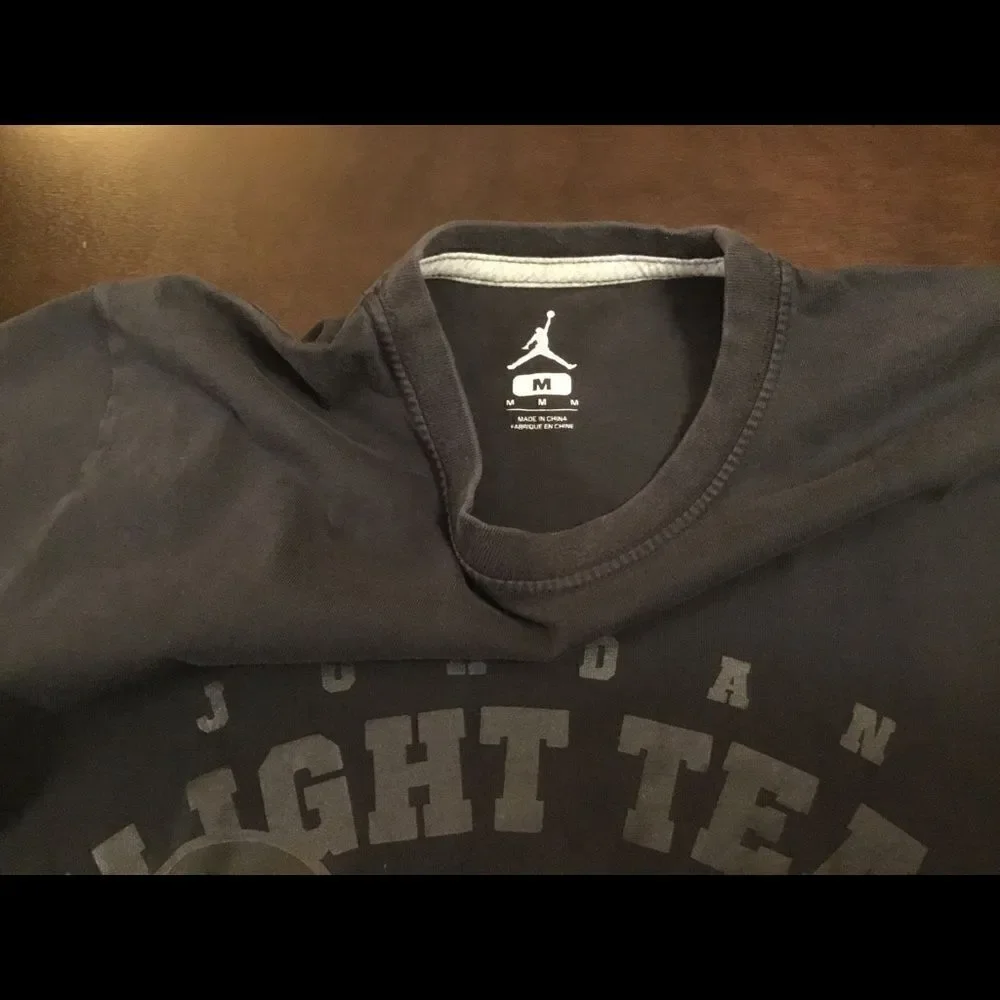 Vintage Jordan Flight Team T-shirt Size Medium